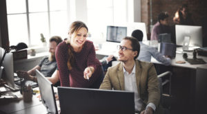 Unsere Mitarbeiter optimieren das Angebot für Sie. © Rawpixel.com – Fotolia.com