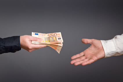 Maxda Auszahlung in bar oder per Überweisung